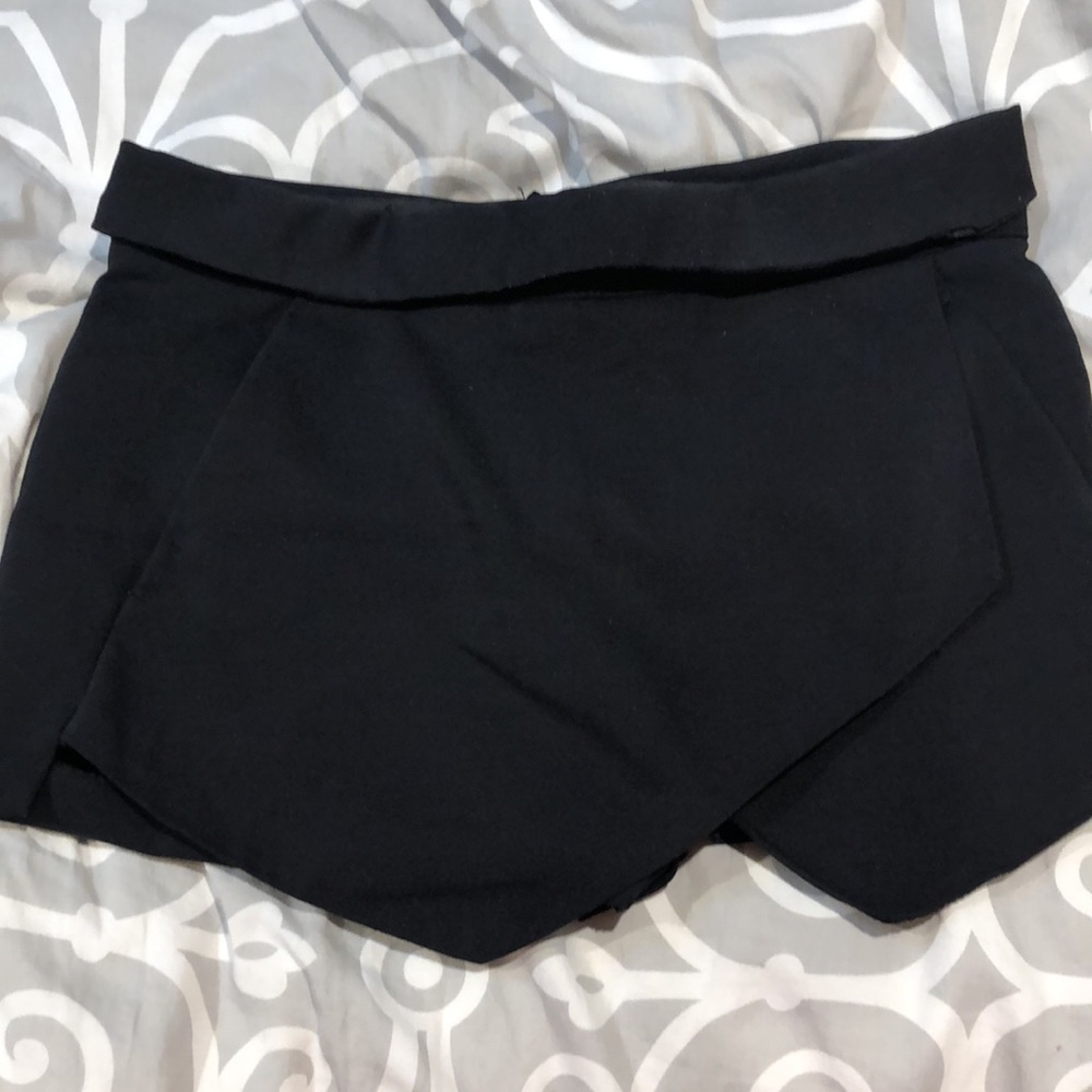 Zara black origami skort